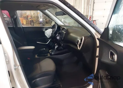 2020 Kia Soul Lx z USA, uszkodzony, nr VIN KNDJ23AU0L7031293